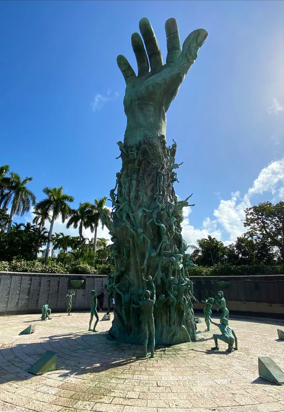 Holocaust Memorial Miami Beach, Miami
