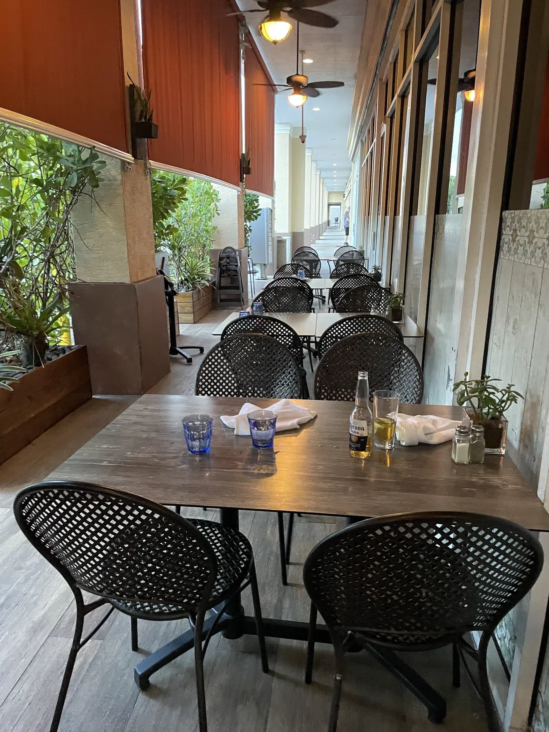 Islas Canarias Café, Restaurant & Bakery, Miami