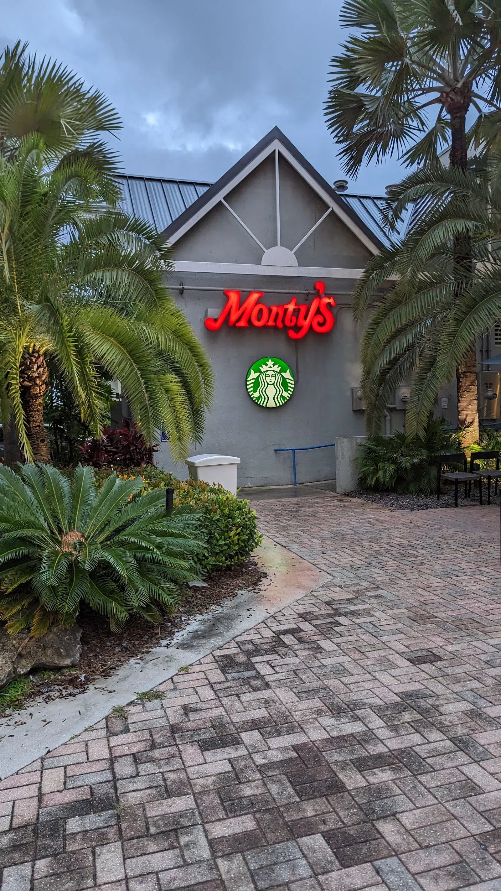 Monty's Raw Bar, Miami